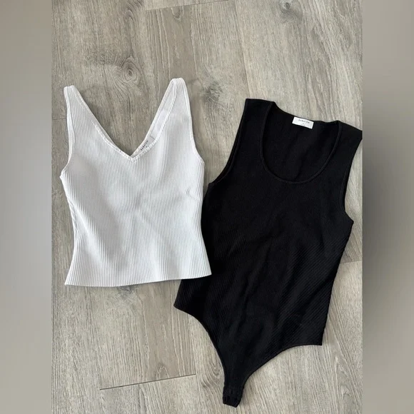 Babaton Ribbed V-Neck Tank & Scoop Bodysuit Set - White & Black - Picture 1 of 3